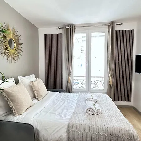 Apartment Comfortable Family Flat In Paris